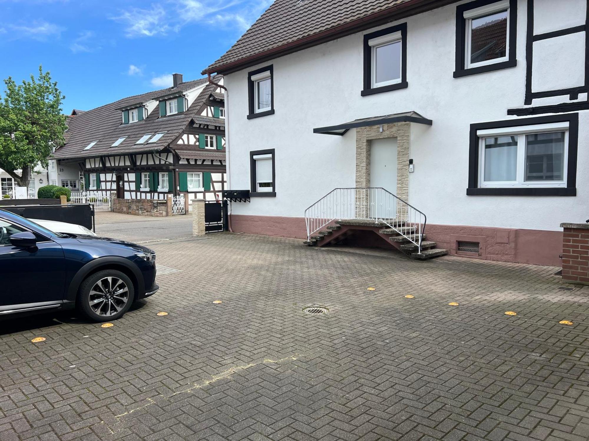 85m2 *